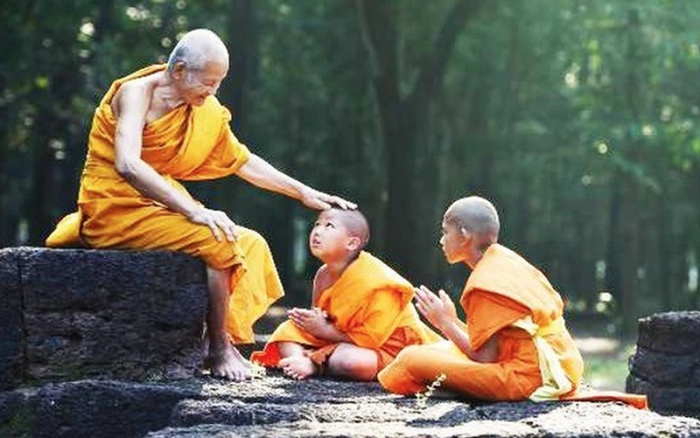 Bài học diệt trừ cỏ dại và Cách nuôi dưỡng tâm hồn tốt đẹp