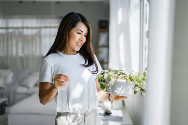 Cách tạo năng lượng tích cưc - trang trí góc làm việc